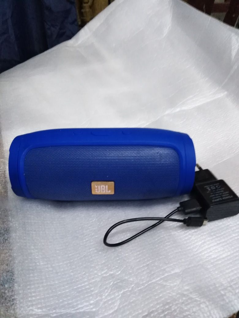 Блютуз колонка JBL