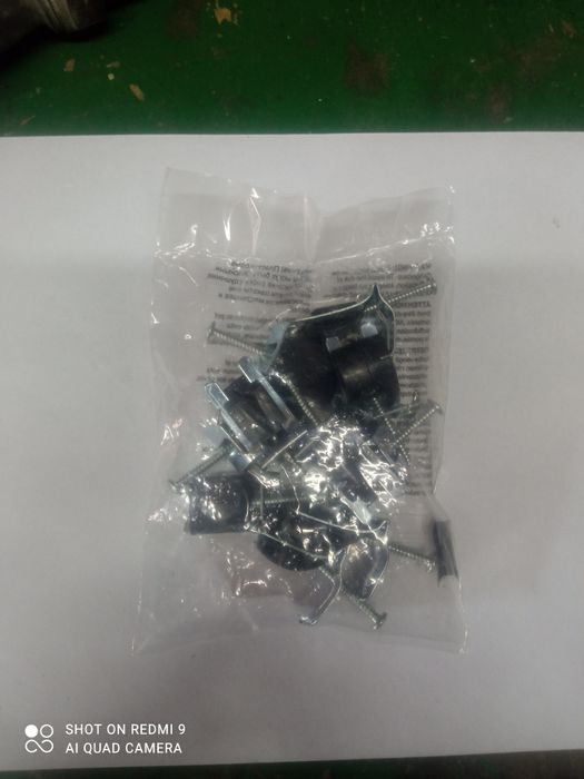 Zaczepy montażowe do zlewozmywaka