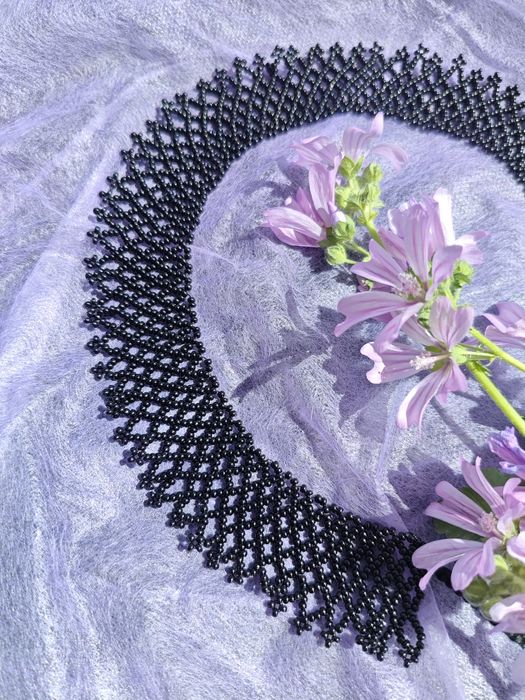 Силянка чорна з бісеру