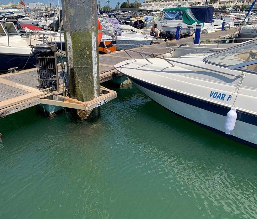 Barco Regal 222 SC Valenati, 8 pessoas Marina de Vilamoura