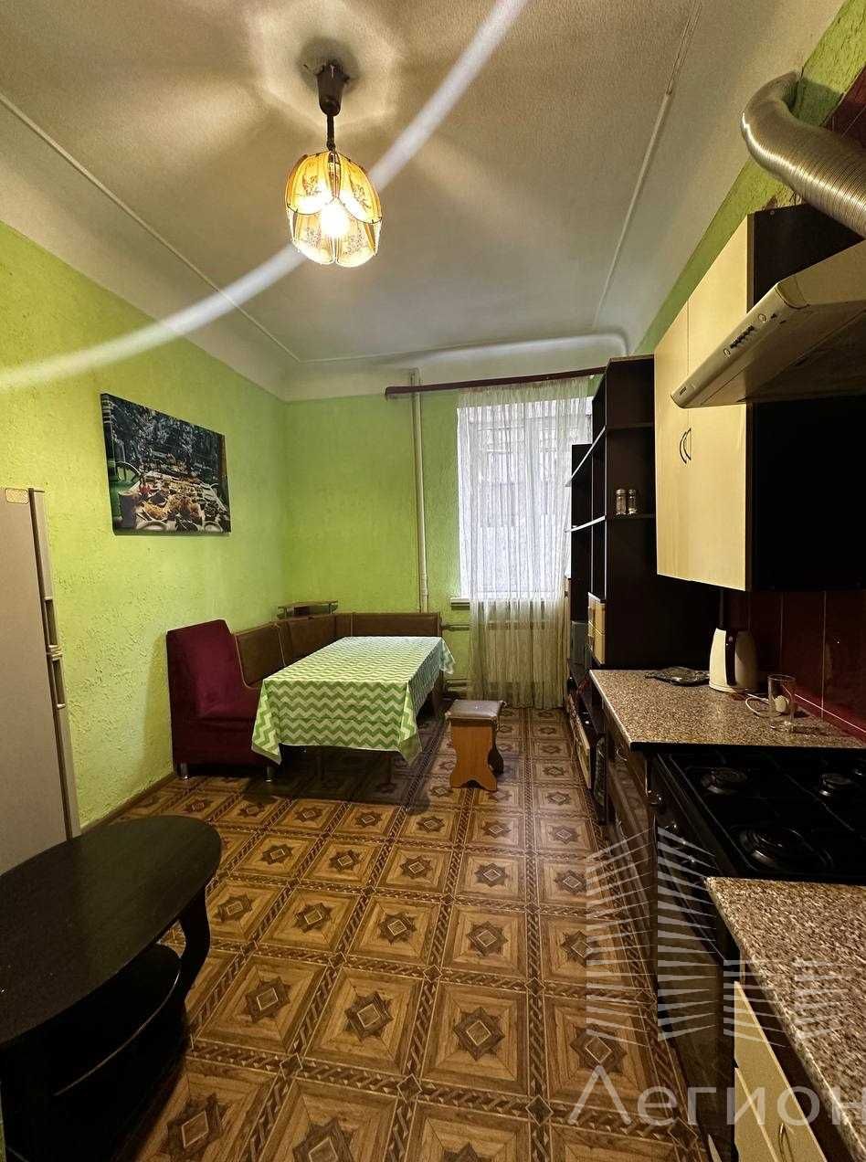 Сдам двух комнатную квартиру в Центре!
