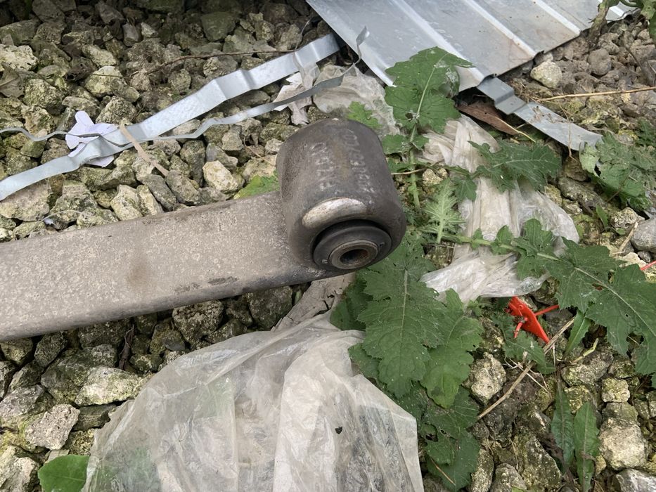 Продам підкорені  4 ресори добрі тільки втулки переприсовати