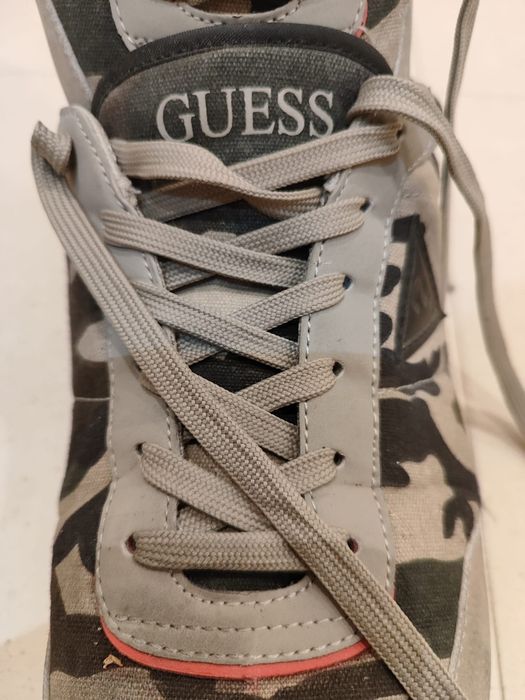 Ténis Guess como novos