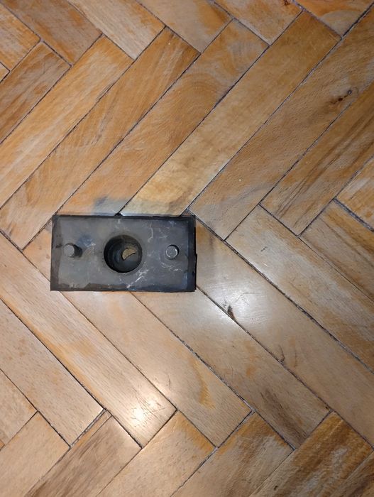 Футорки против забрызгивания маслом