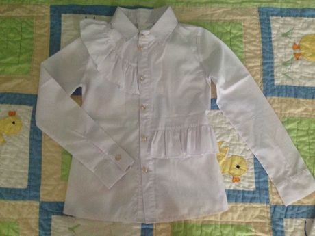 Школьная блузка с длинным рукавом фирмы BARBARRIS р. 128