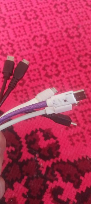 кабель зарядний до телефона