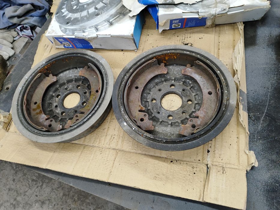 Тормозные барабаны с колодками ваз-2101-07