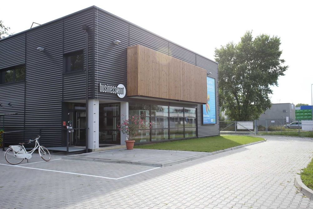 Biuro 14 m2 w Biznessspot Jelcz-Laskowice