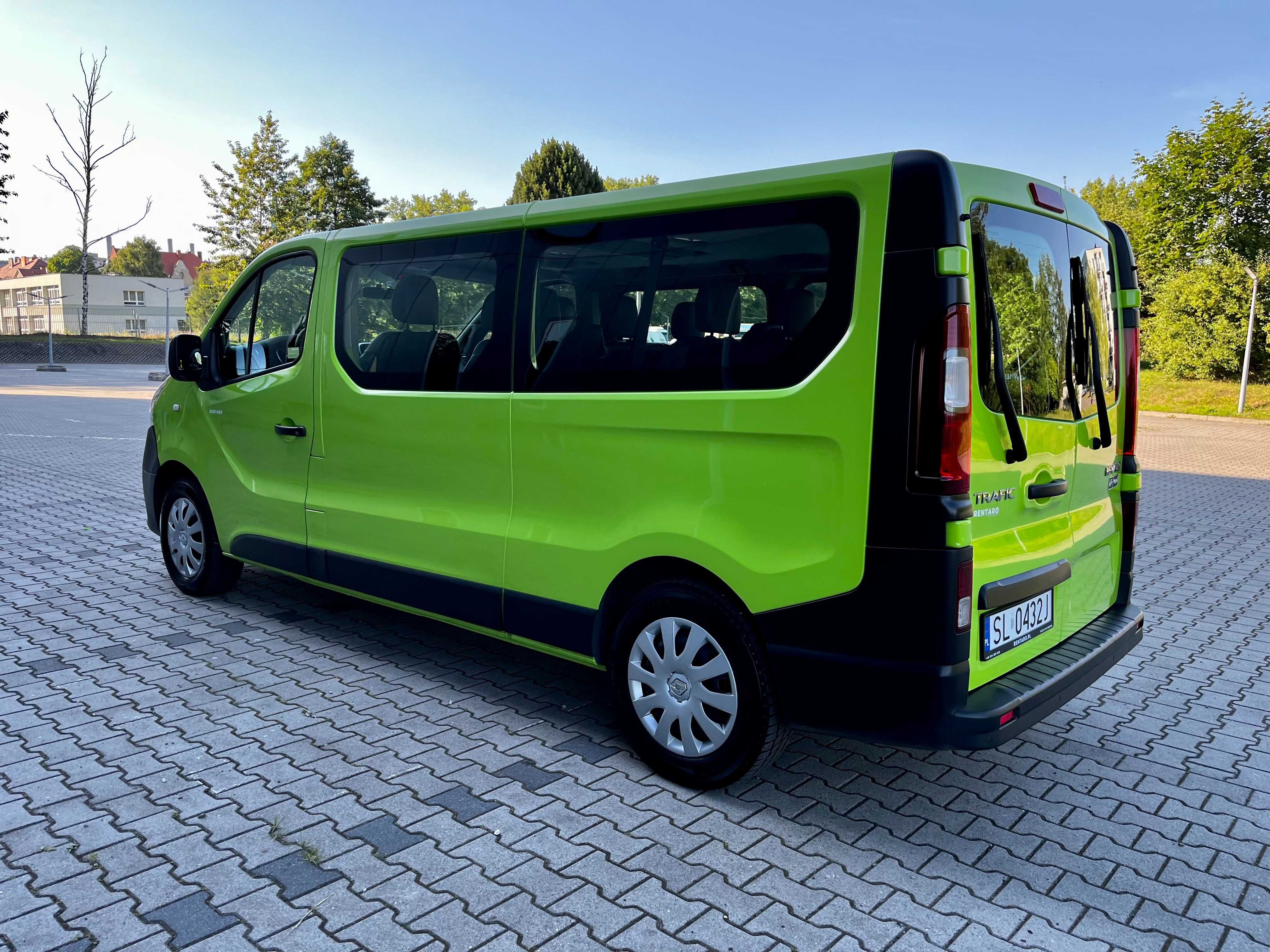 Nowy Renault Trafic LONG 9os. Wypożyczalnia wynajem bus 9 osobowy