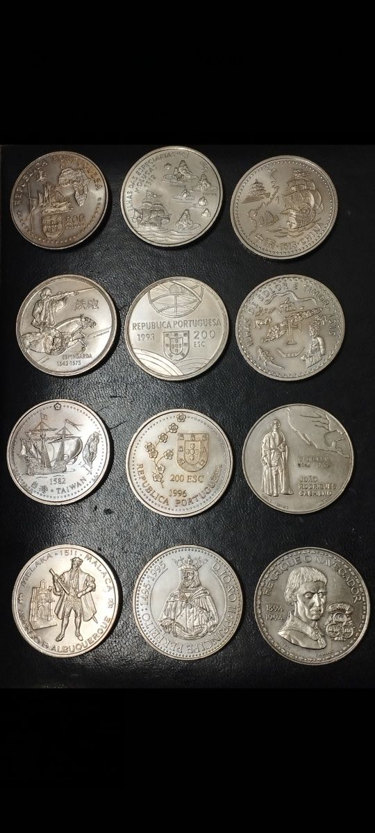 24 Moedas antigas de 200 Escudos