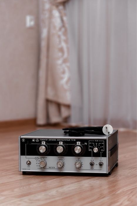 Генератор сигналів низькочастотний Г3-118 (робочий стан)