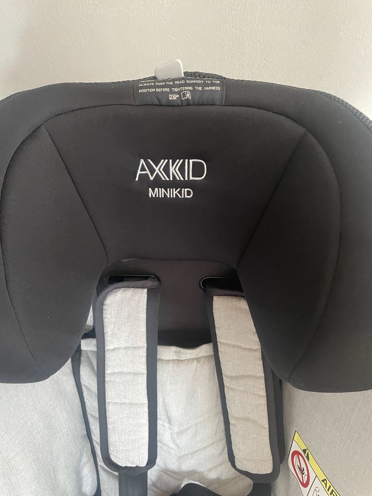 Fotelik Axkid Minikid do 25kg