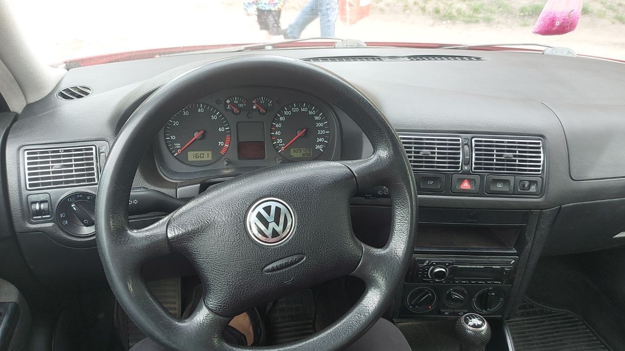 Volkswagen Golf IV 1.6