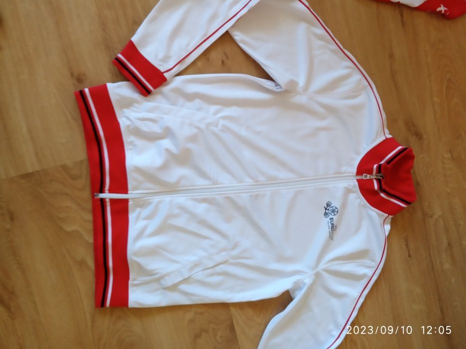 Sprzedam bluzę euro 2012
