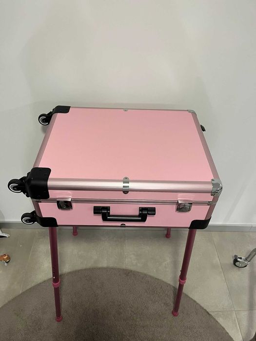 Bustos, Manequins para Loja de Roupa e Mala de Maquilhagem