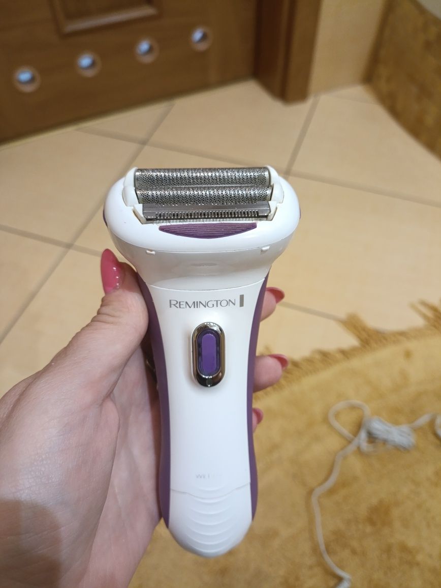Maszynka golarka do golenia nóg i bikini Remington