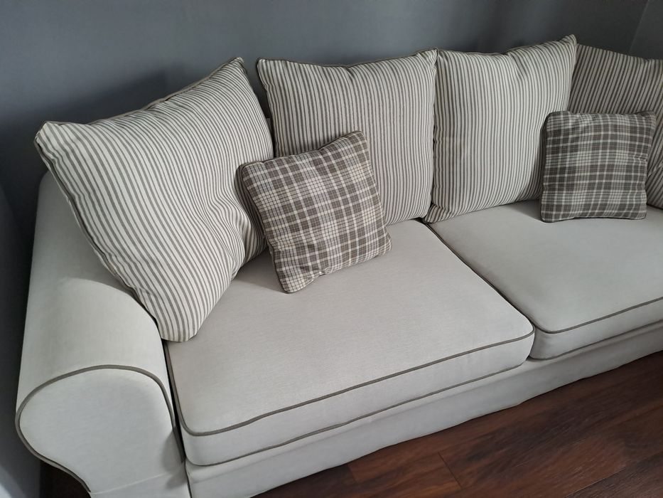 Sofa w stylu angielskim.