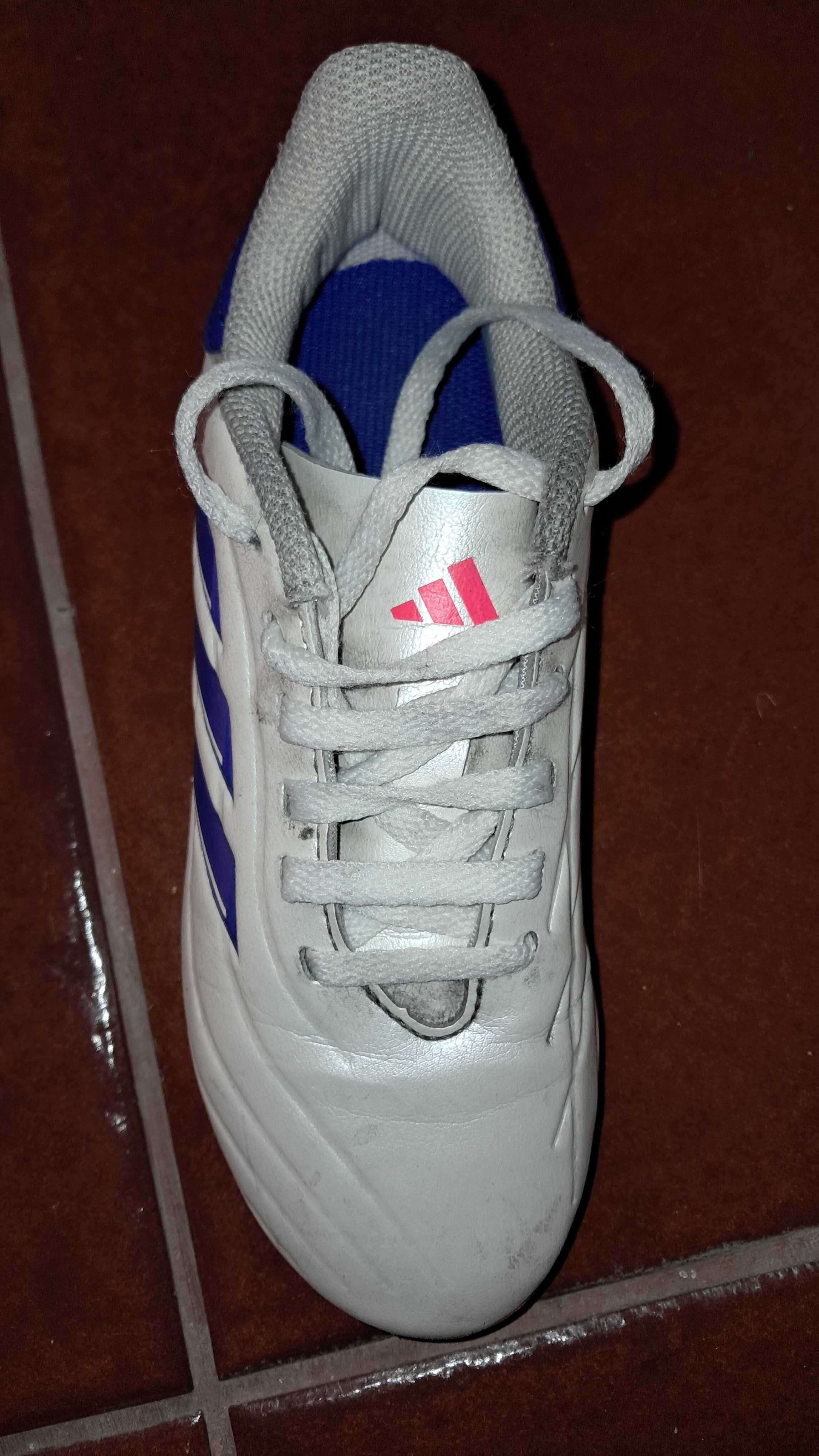 Chuteiras ADIDAS criança - pouco uso