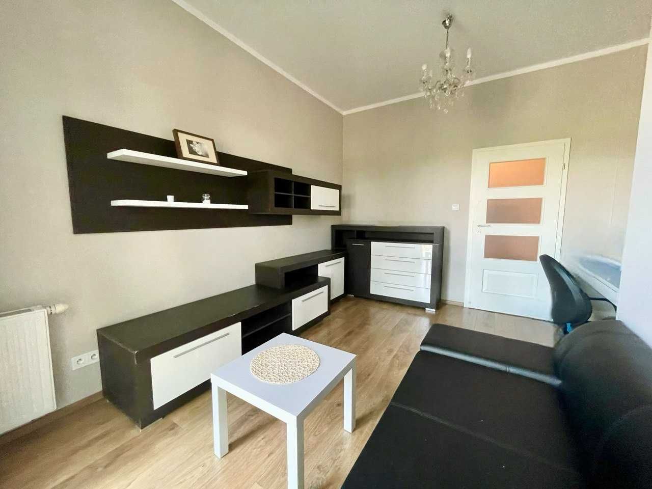 5 min do metra Wilanowska | Osobna kuchnia | 50 m2