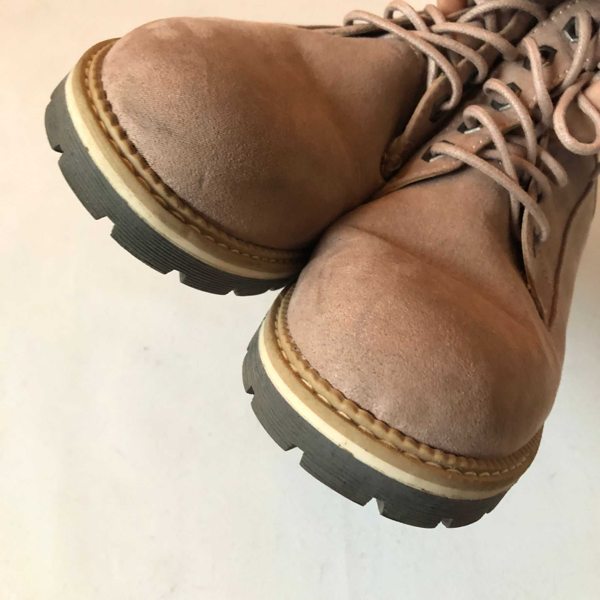 Buty zimowe Highland Creek zamszowe pudrowy róż ocieplane kozaki