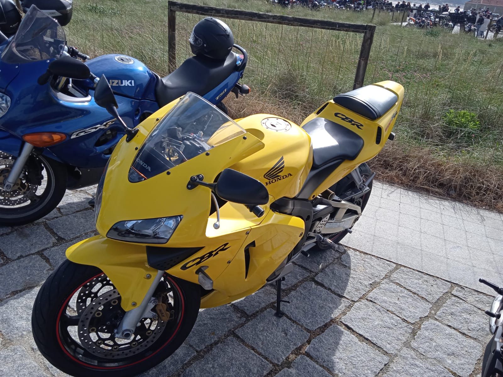 Honda cbr 600 rr