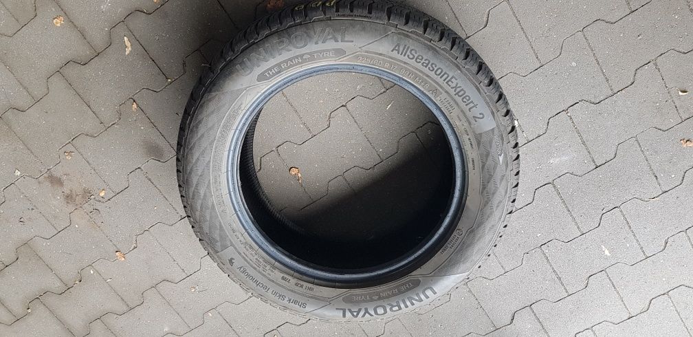 Opony całoroczne 225/60/17 Uniroyal