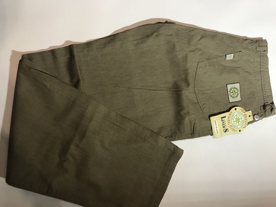 Продам нові джинси.