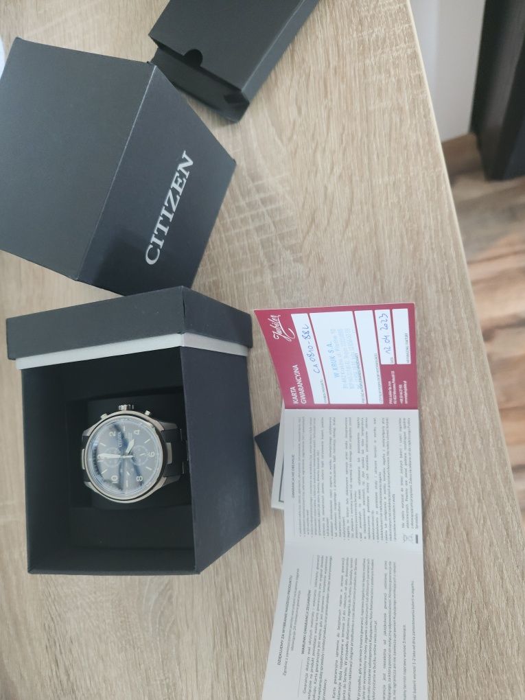 Citizen titanium CA0810-88L 
CITIZEN
TITANIUM CHRONO