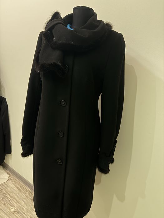 Пальто кашемірове жіноче.