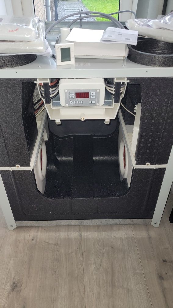 REKUPERATOR ZEHNDER 550m3/h  + sterownik tygodniowy  + zapas filtrów