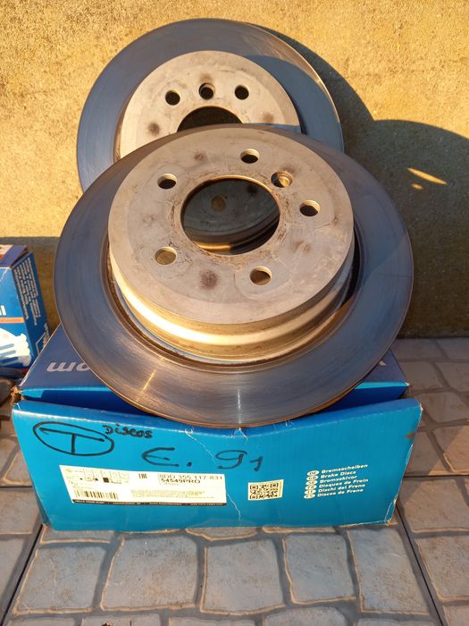 Discos Hella + Pastilhas Ate para trás BMW e91