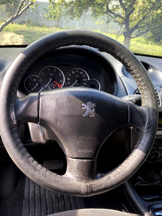 Продам I Peugeot 206 .
