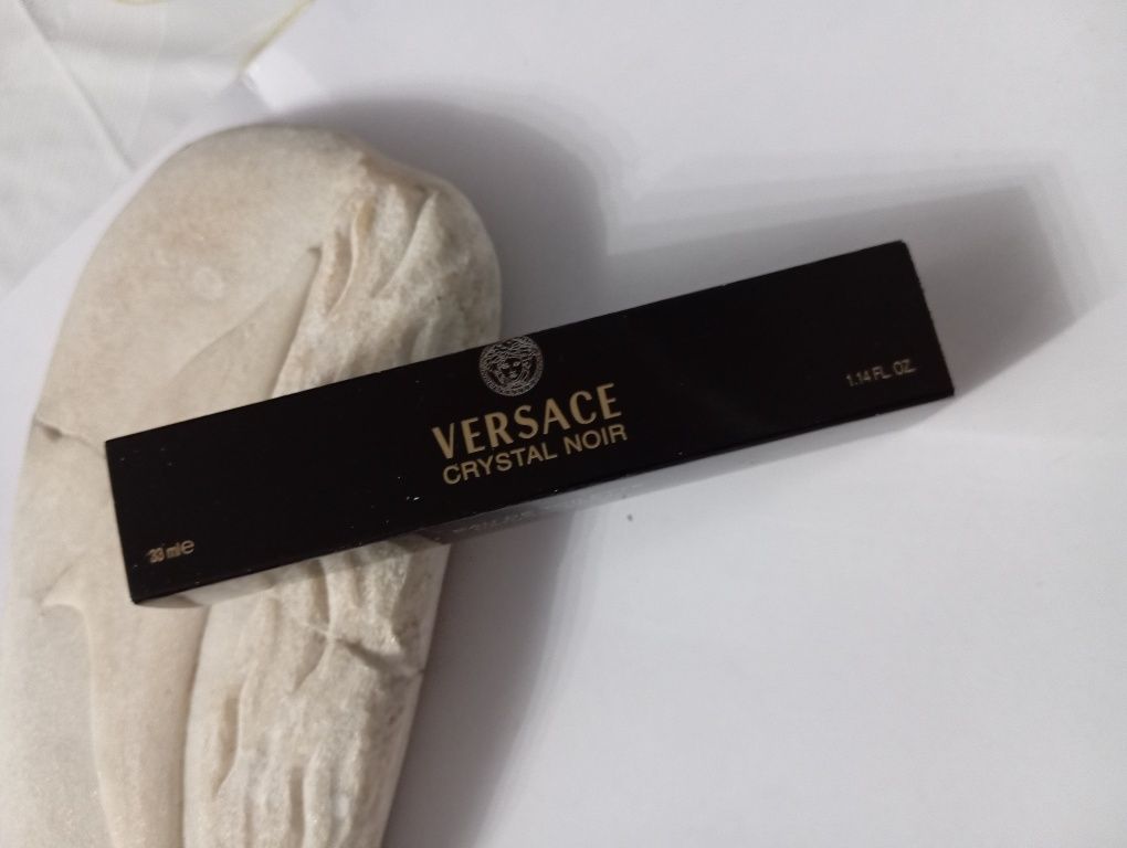 Perfumetka damska Versace Crystal Noir