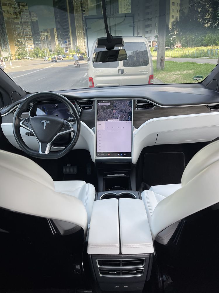 Tesla model X 90D dual motor