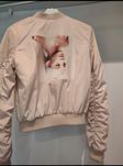 Lekka kurtka h&m ariana grande
