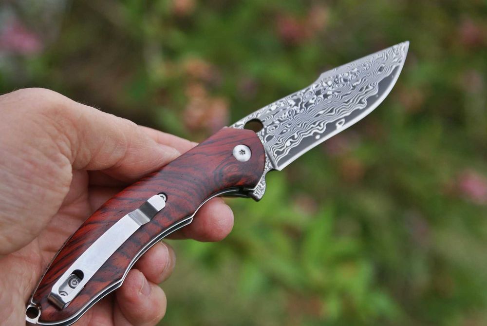 Nóż folder, damast, stal damasceńska stal VG 10, palisander model 2