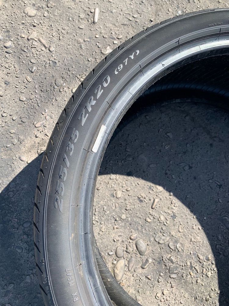 Шини 255/35 ZR 20 Pirelli літо 2022р,7 мм