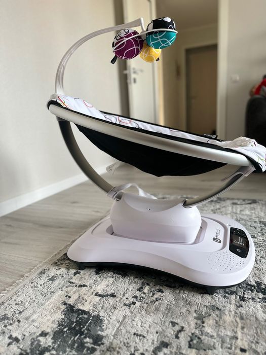 Крісло-гойдалка 4MOMS  4.0