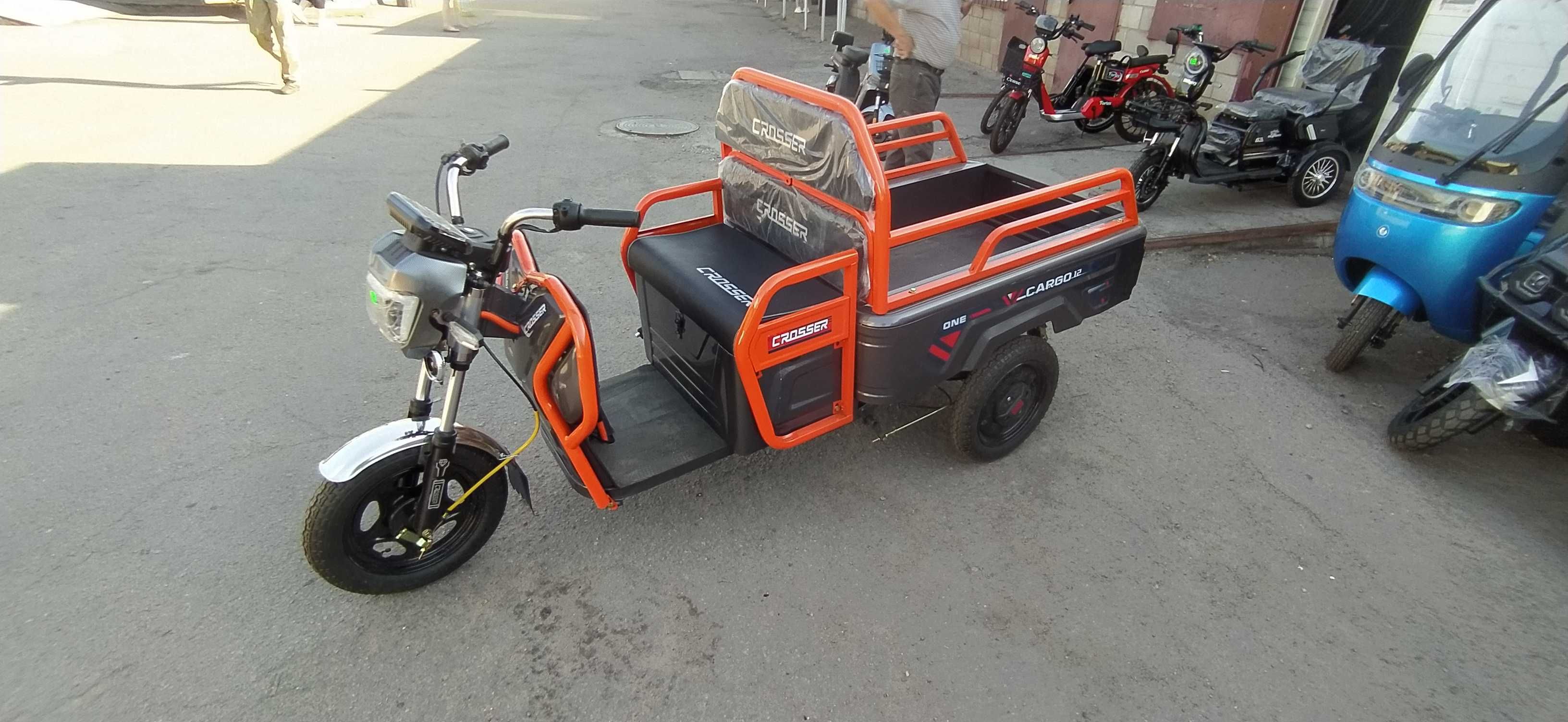Грузовой Электротрайк Crosser Cargo12