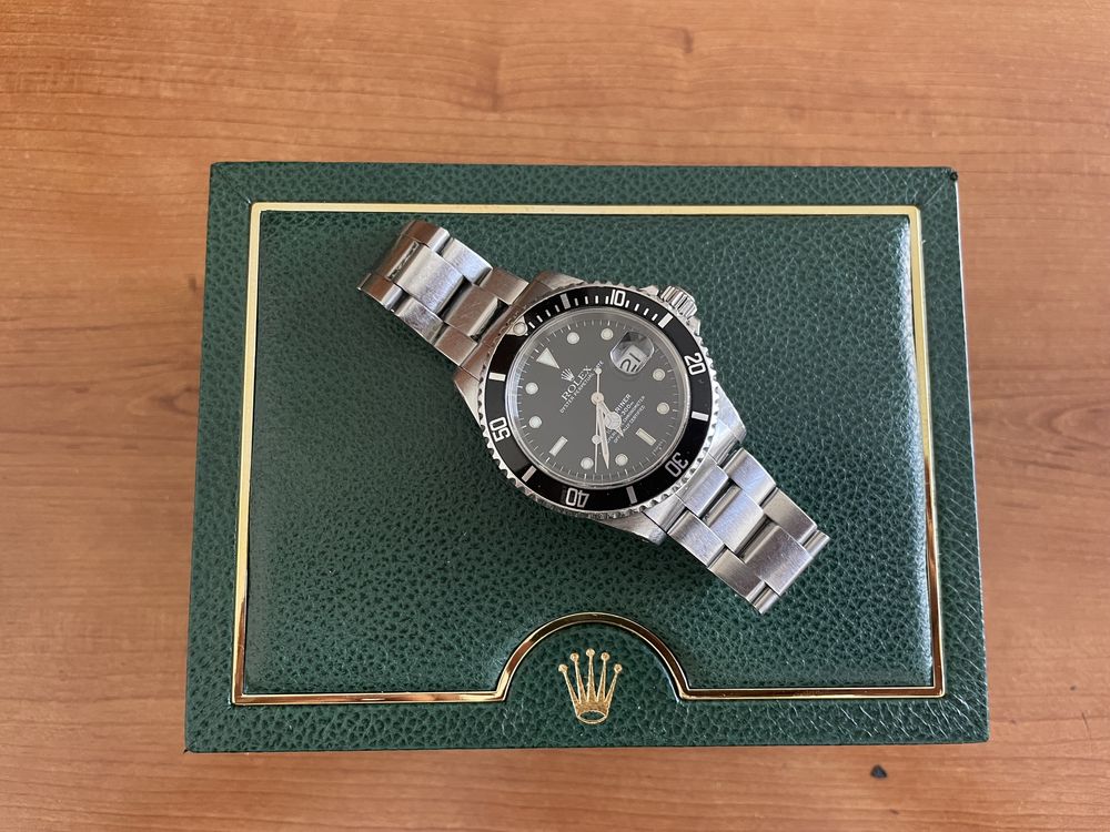 Rolex Submariner Date 16610