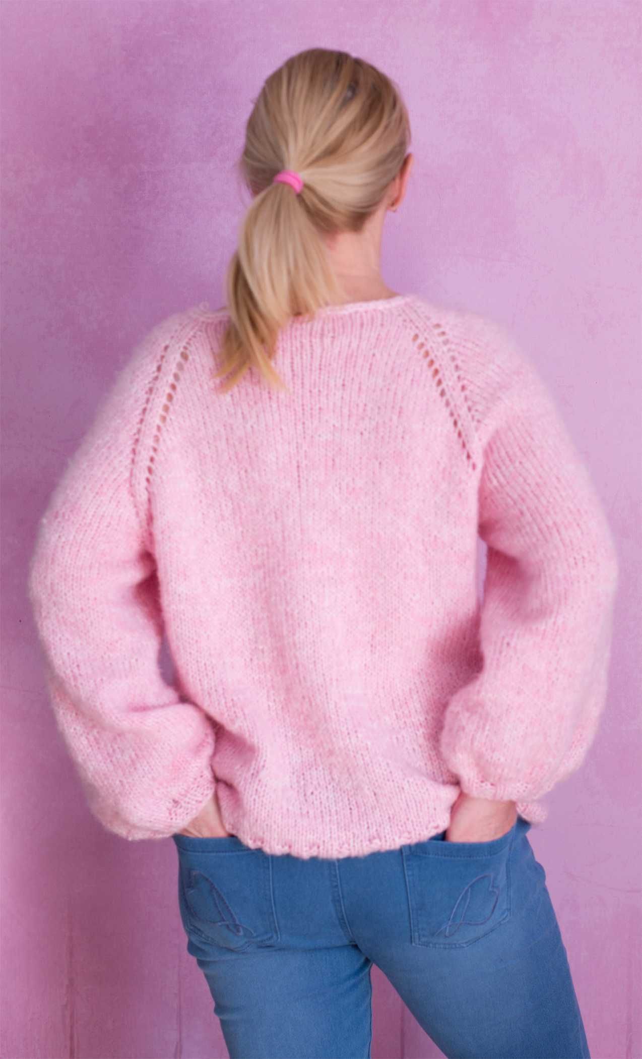 Sweter ręcznie robiony na drutach. Oversize