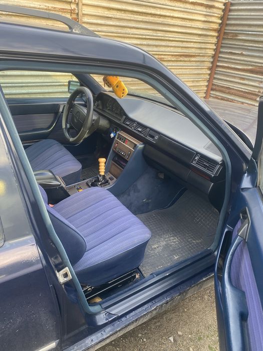 Продам Мерседес 124