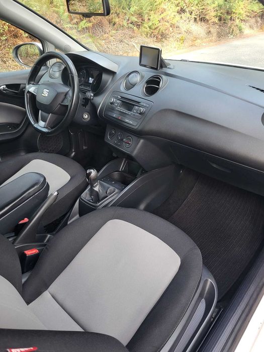 SEAT IBIZA 1.2 TDI c/APENAS 134.000 kms