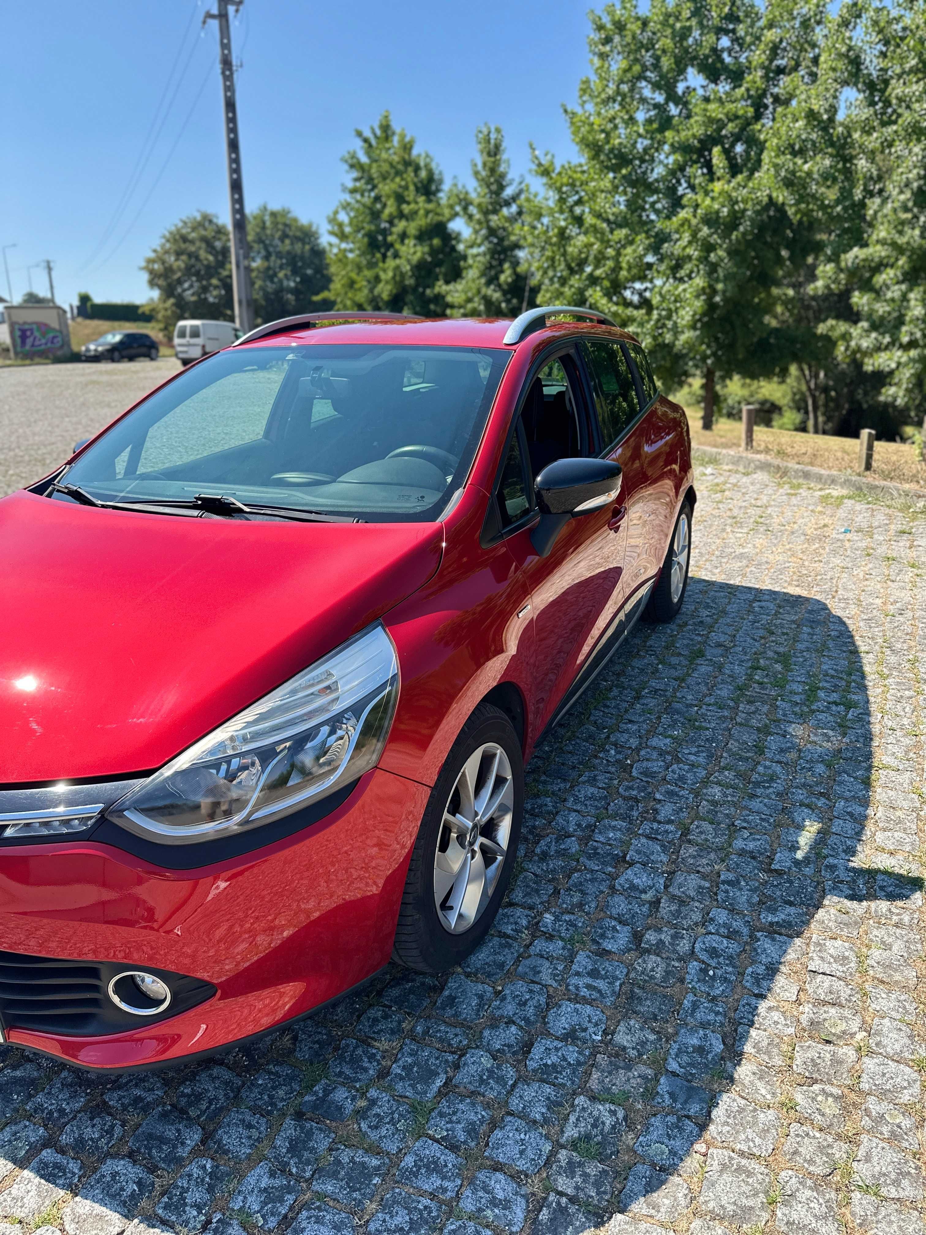 Renault Clio IV Sport Tourer - 15