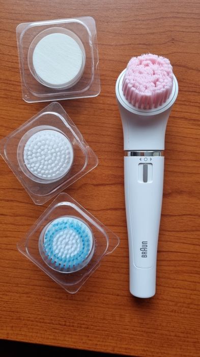 Braun FaceSpa szczoteczka do czyszczenia i depilator do twarzy