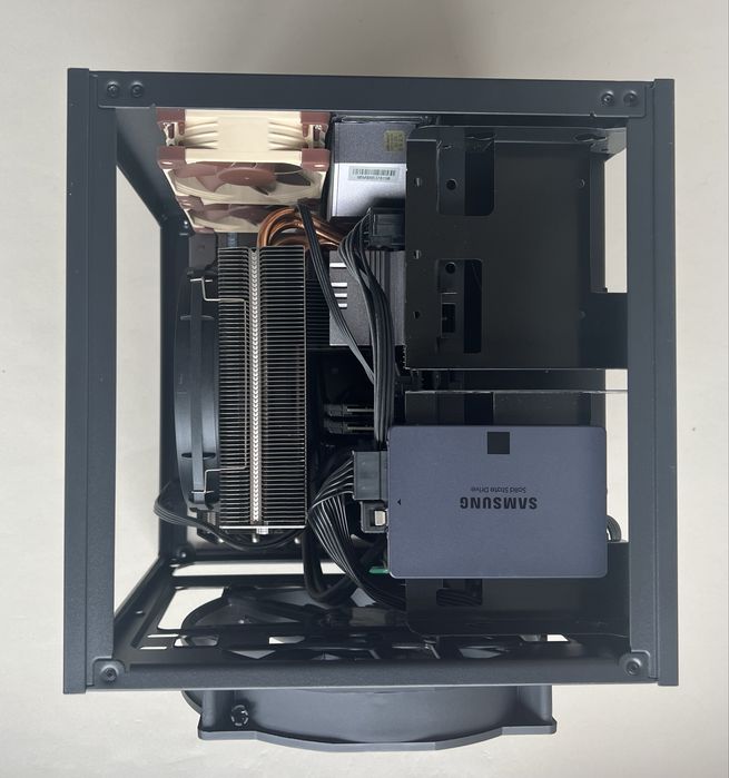 Komputer Gamingowy - RTX 2060 SUPER, AMD RYZEN 7 3700X, 16 GB RAM DDR4