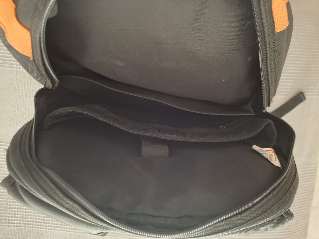 Mochila Swiss Travel Cross 15,4"