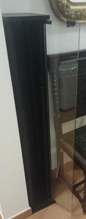 Torre de CD's para cerca de 60 unidades