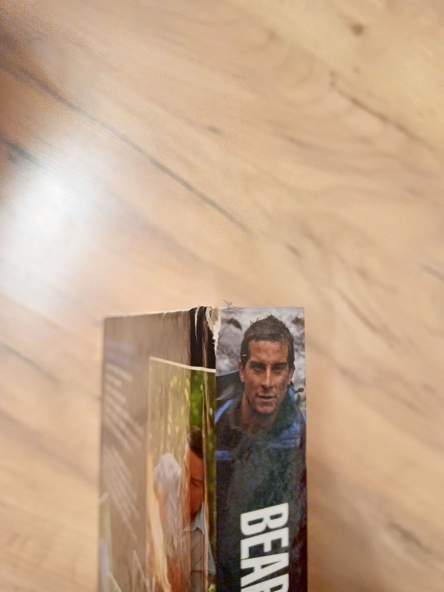 Sprzedam książkę Bear Grylls Szkoła Przetrwania