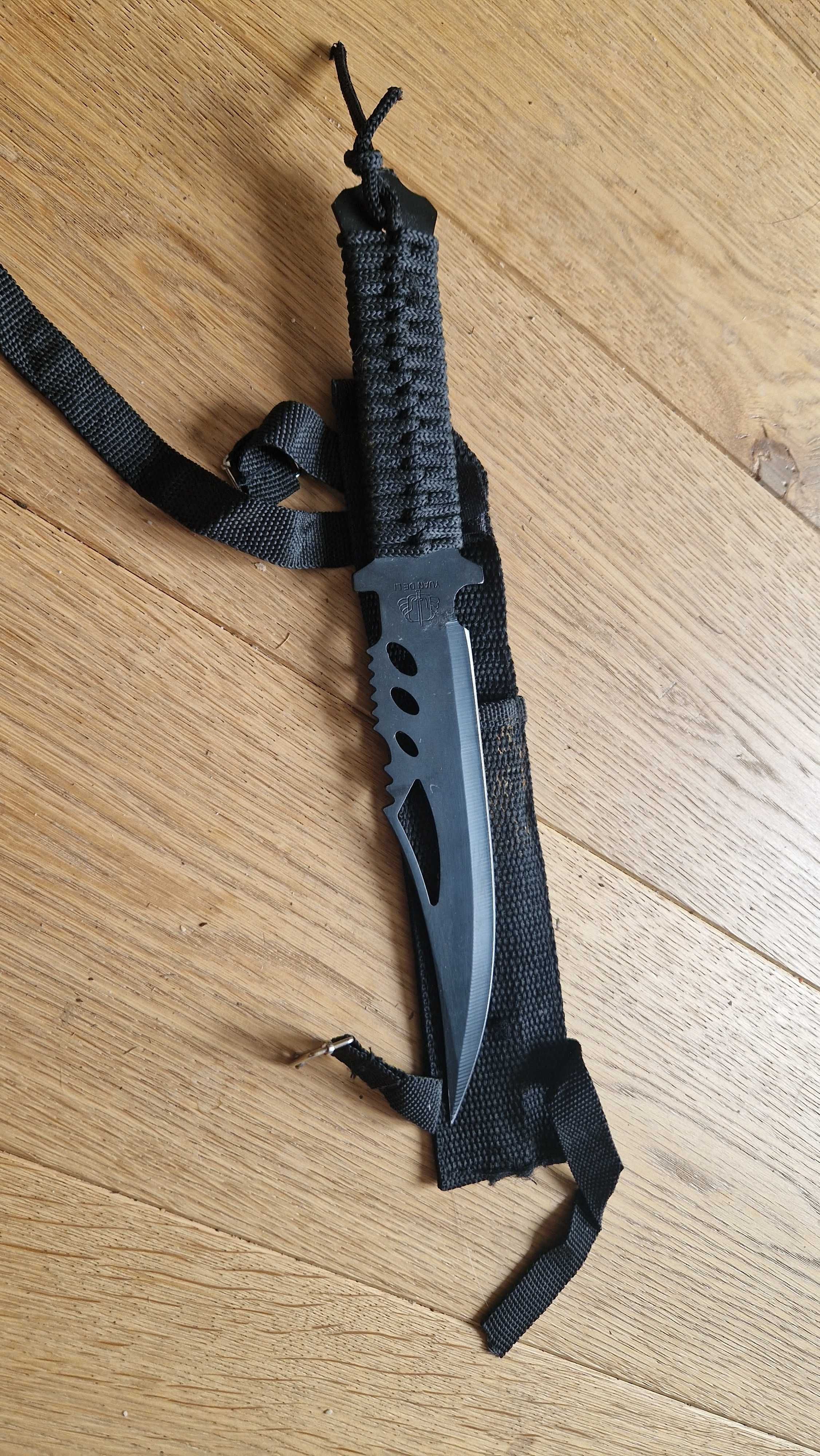Nóż bushcraft survival